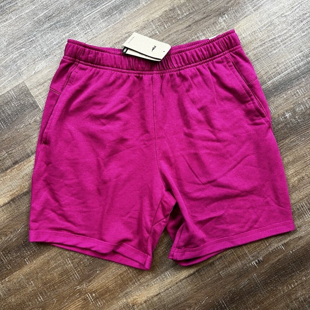 Nike Yoga Shorts Medium Mens Therma Fit Core Dynamic Berry Purple $48